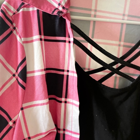 SHEIN Classic Plaid Kids Button-Down Shirt in Red and Black - Picture 5 of 6